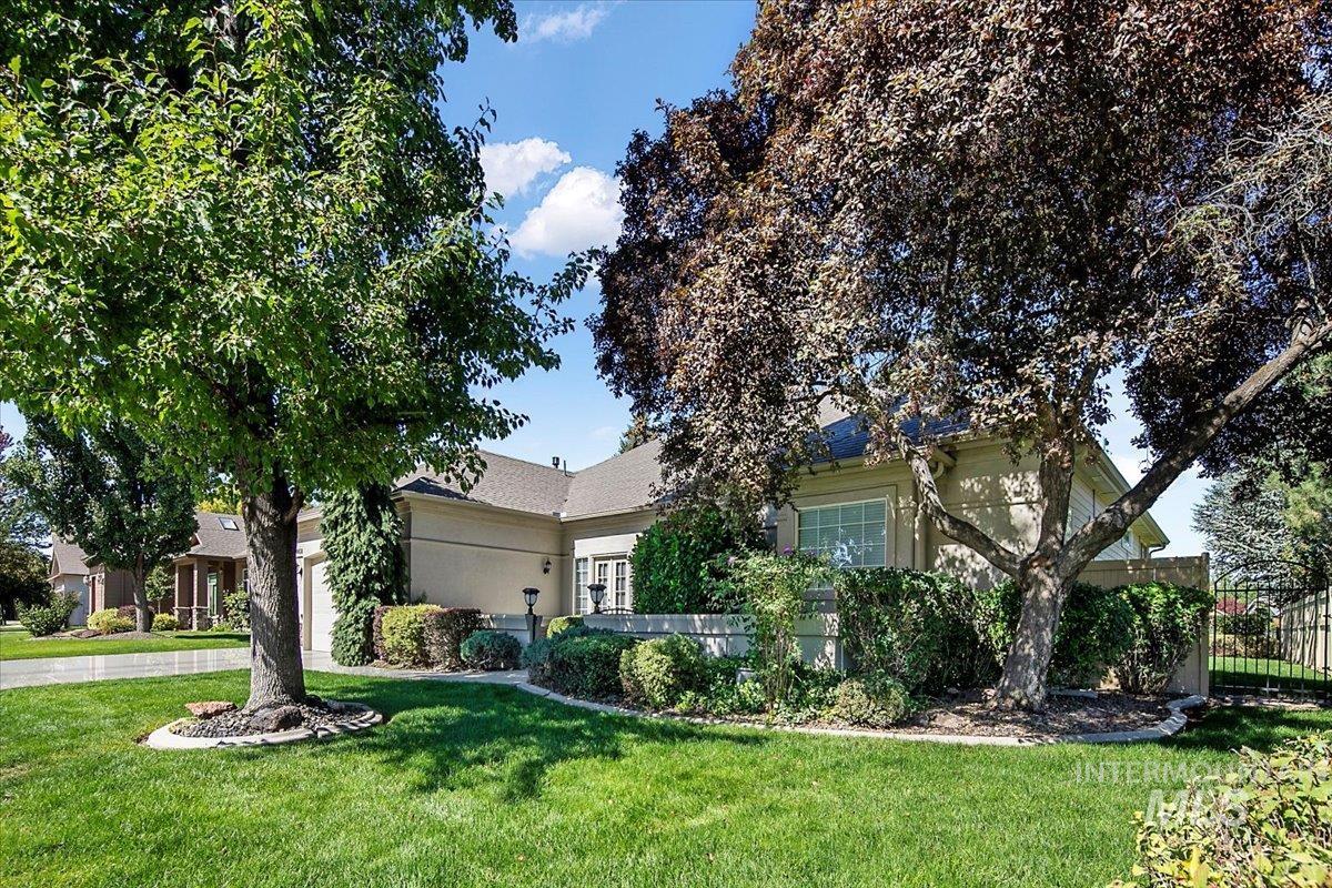 property viewer photo 1