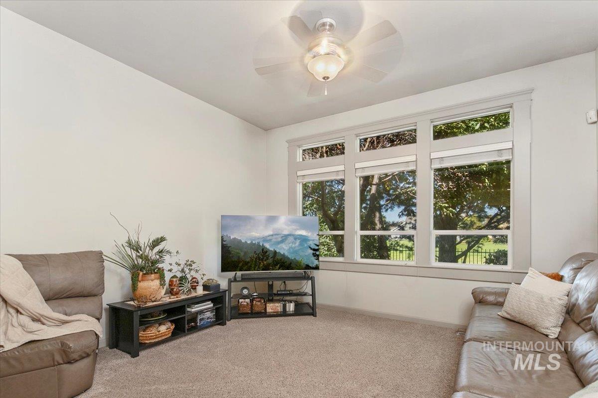 property viewer photo 15