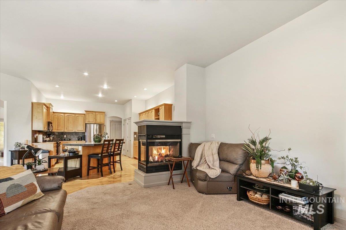 property viewer photo 16