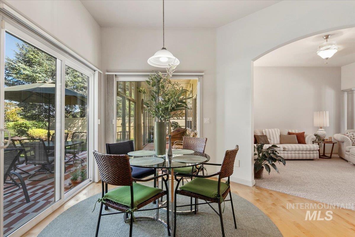 property viewer photo 17