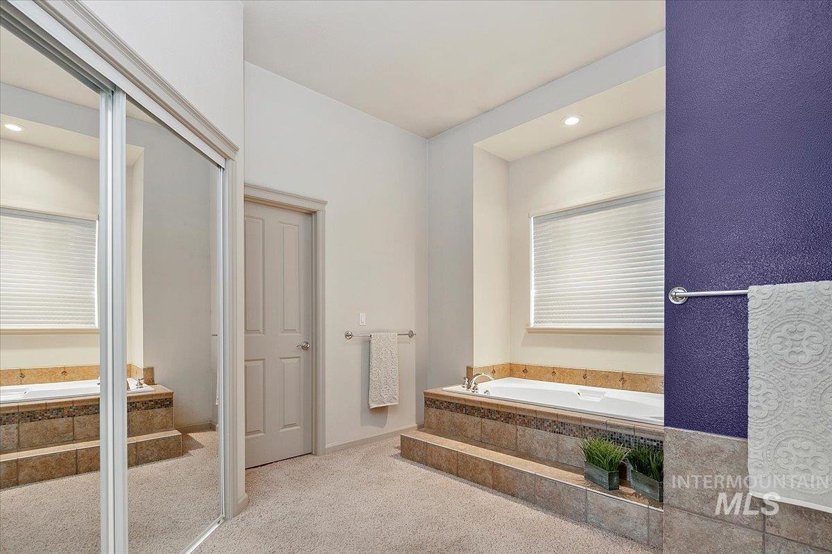 property viewer photo 25