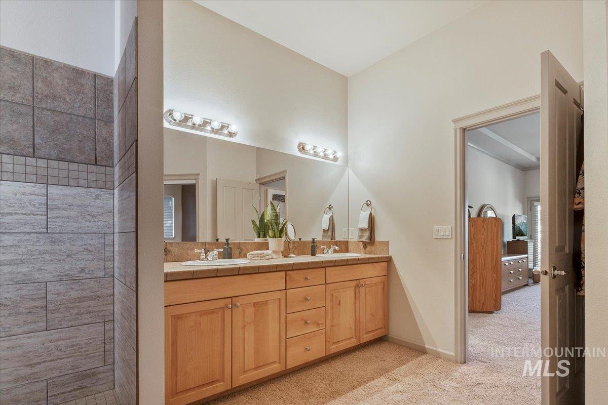 property viewer photo 26