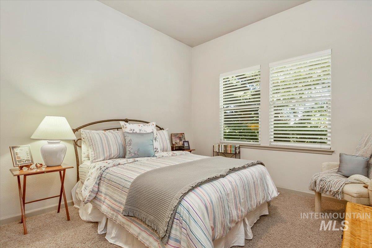 property viewer photo 27