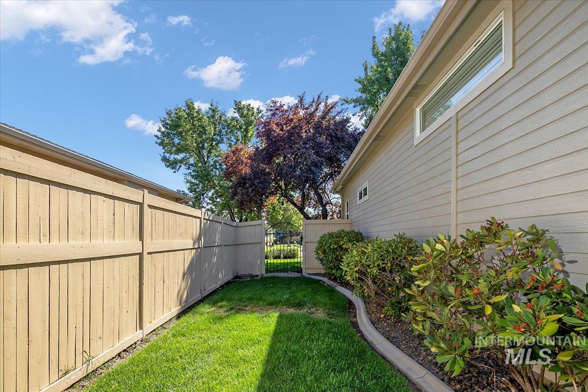 property viewer photo 40