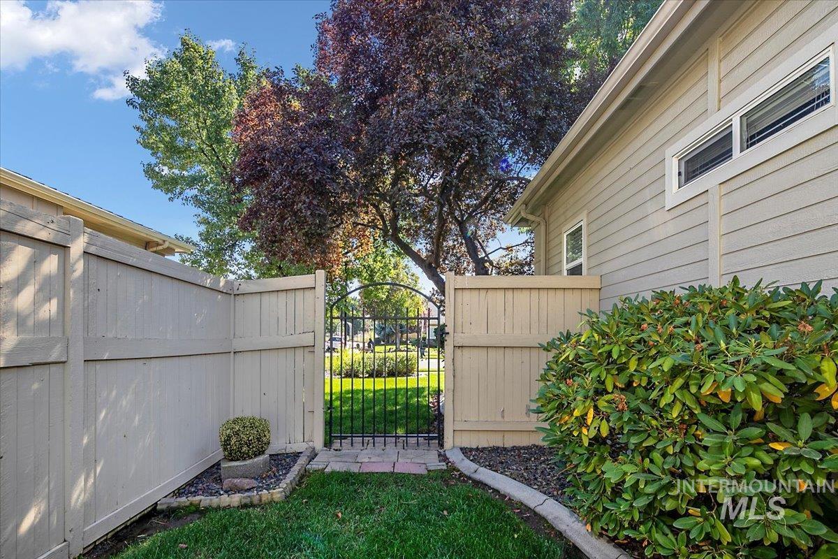 property viewer photo 41