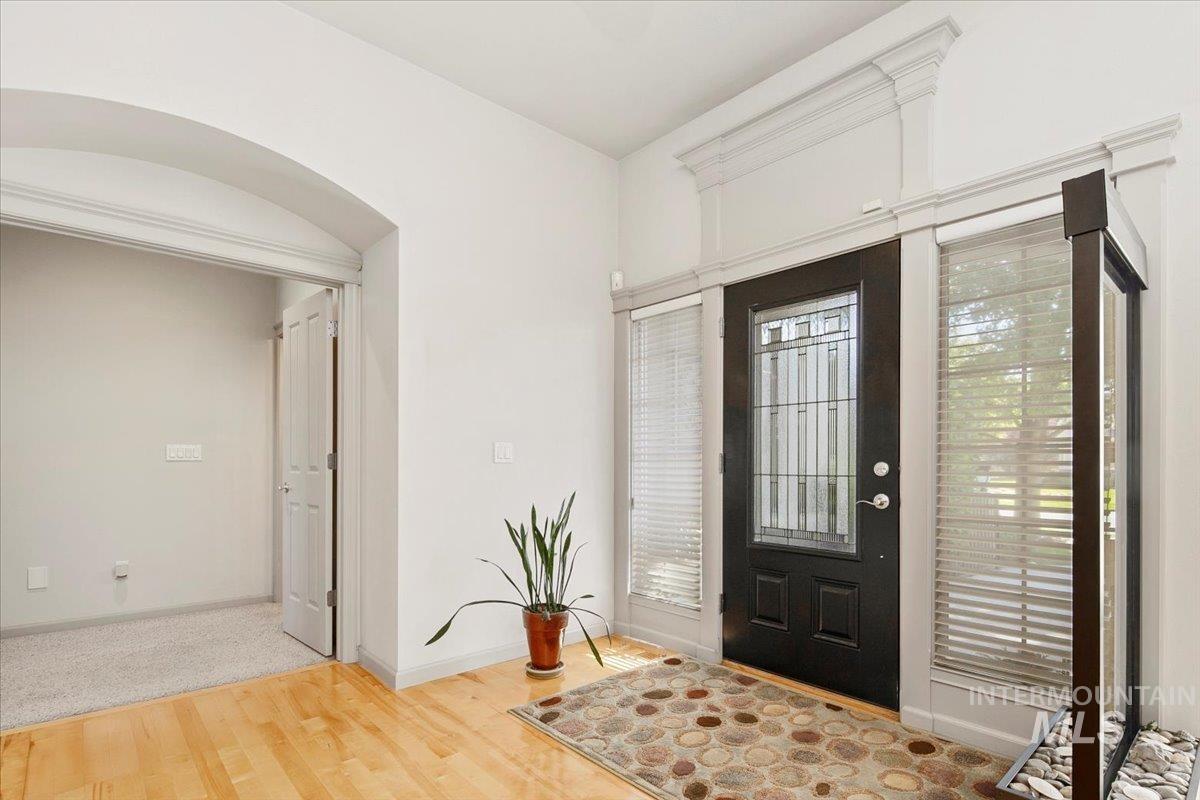 property viewer photo 6