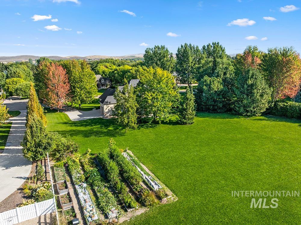 property viewer photo 25
