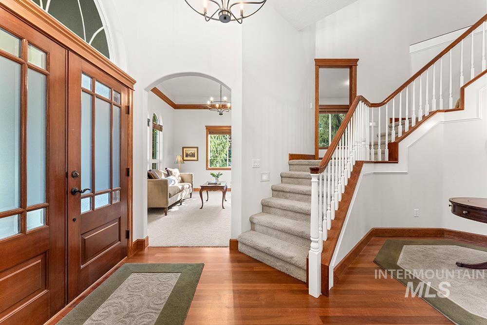 property viewer photo 8