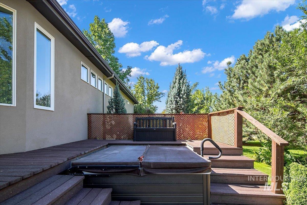 main property photo 47