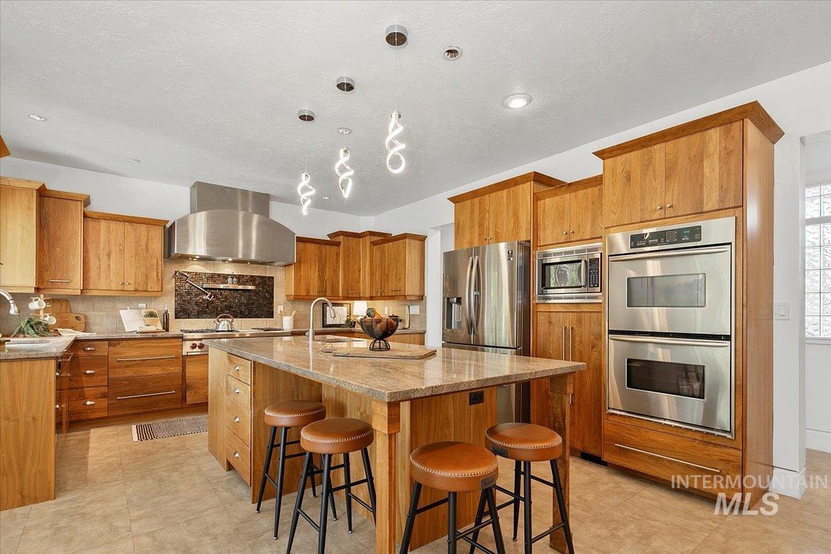 main property photo 5