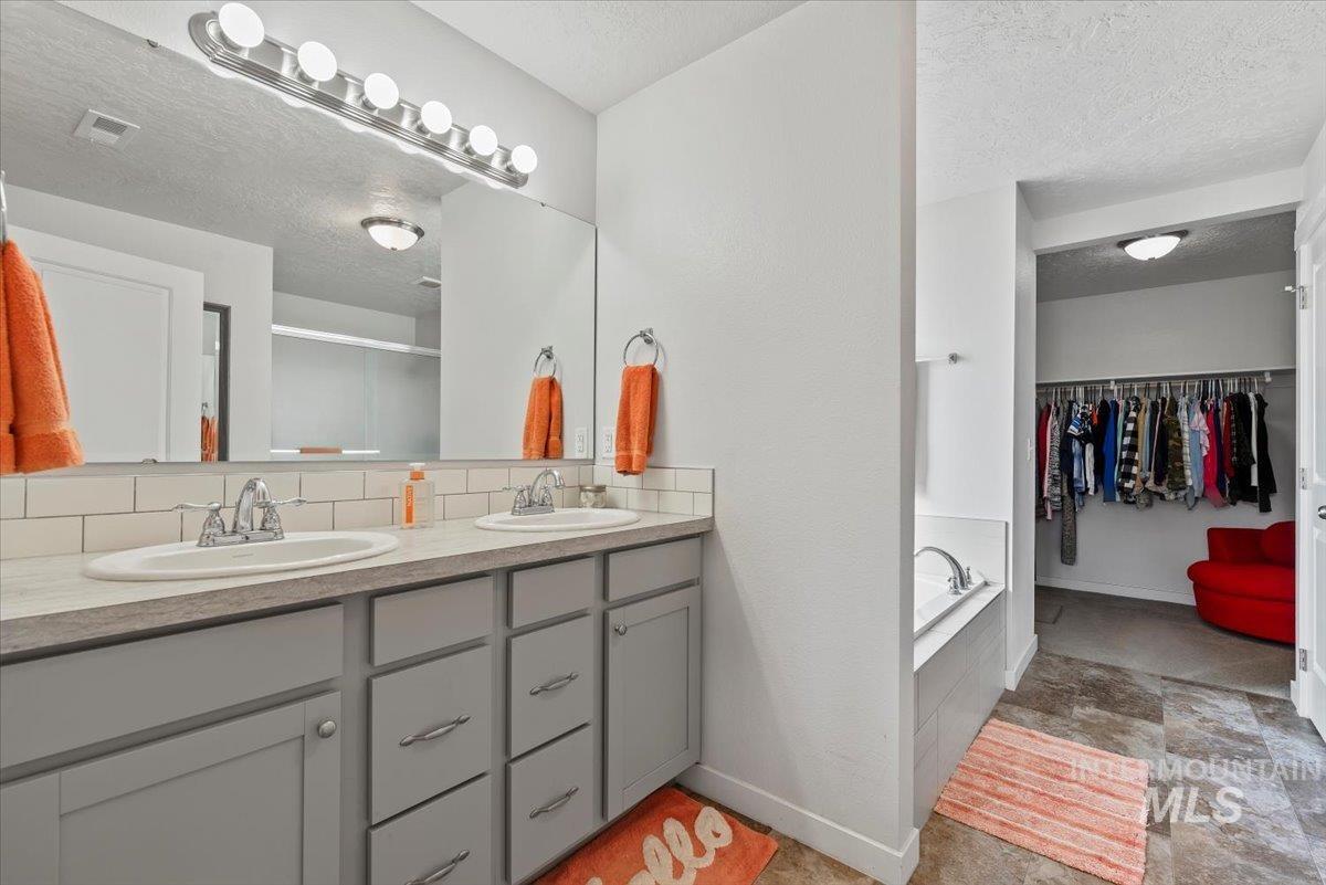 property viewer photo 16