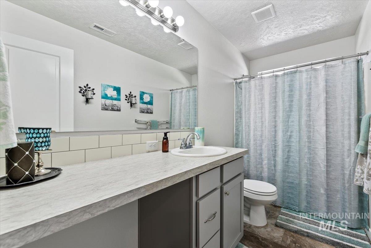 property viewer photo 18