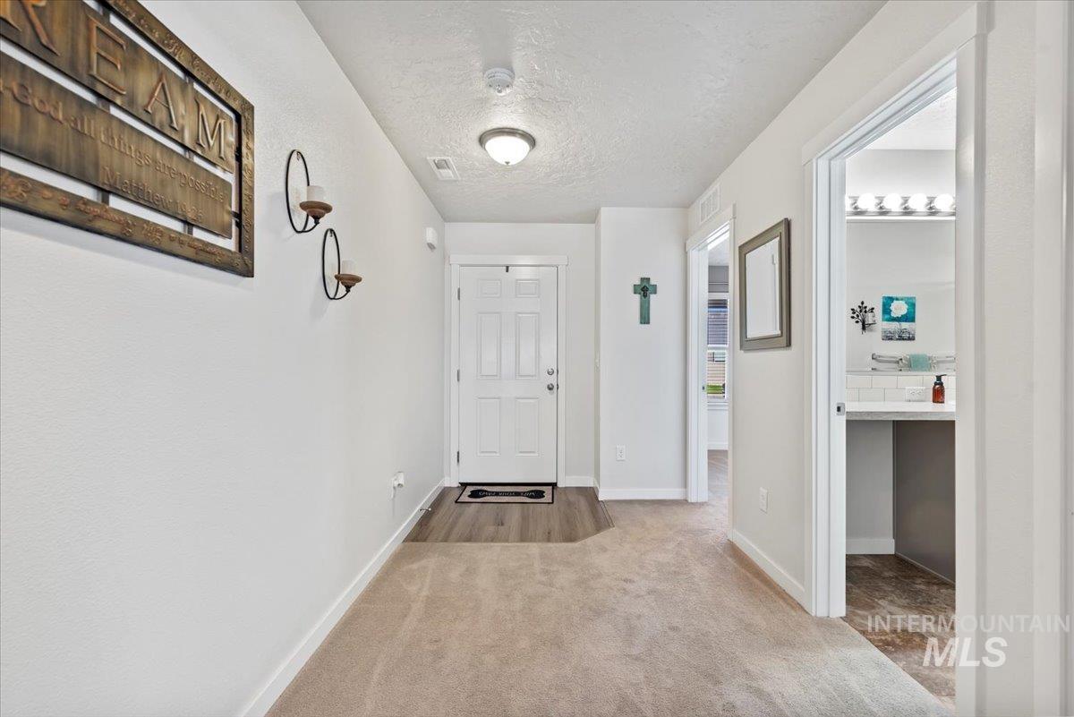 property viewer photo 3