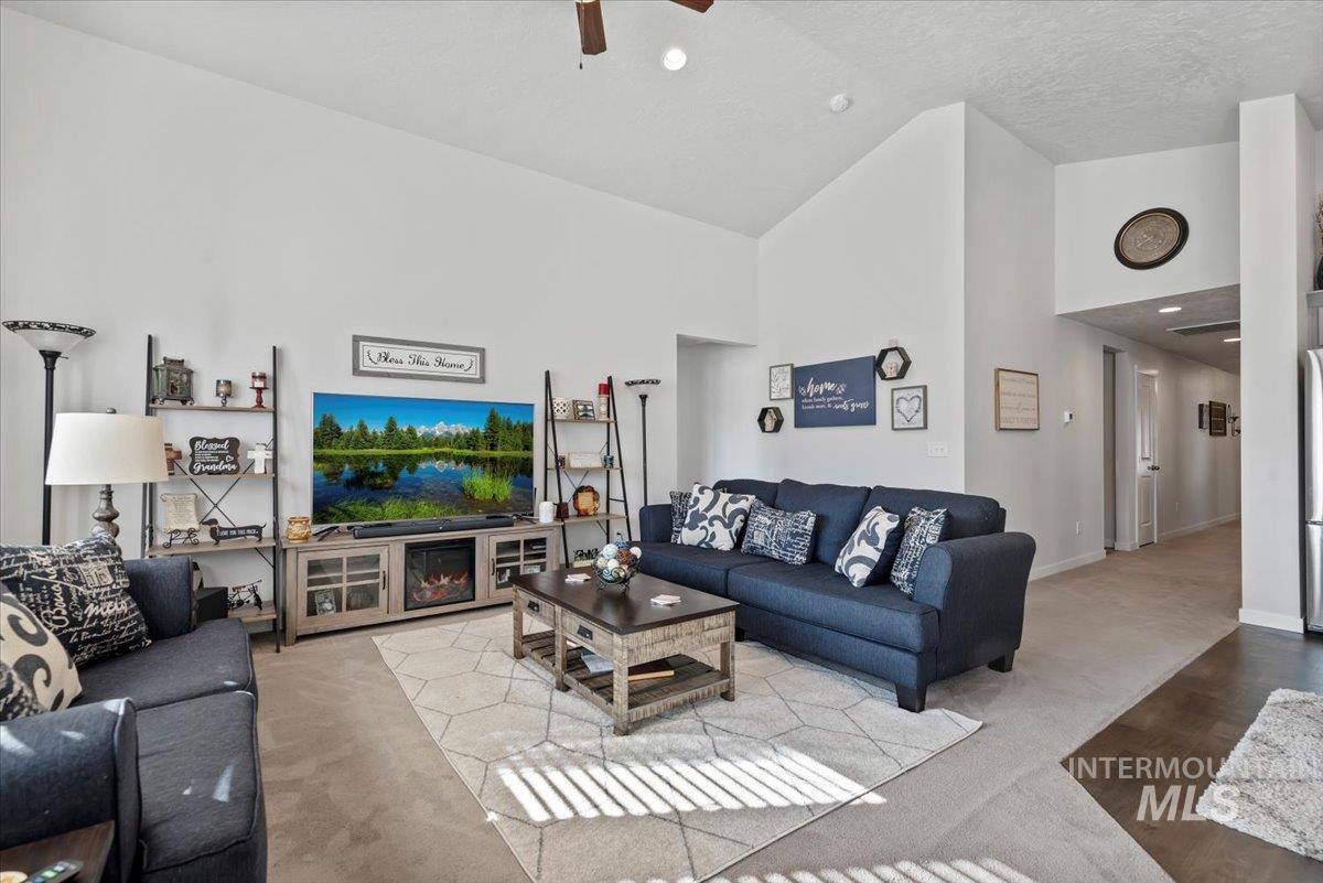 property viewer photo 4