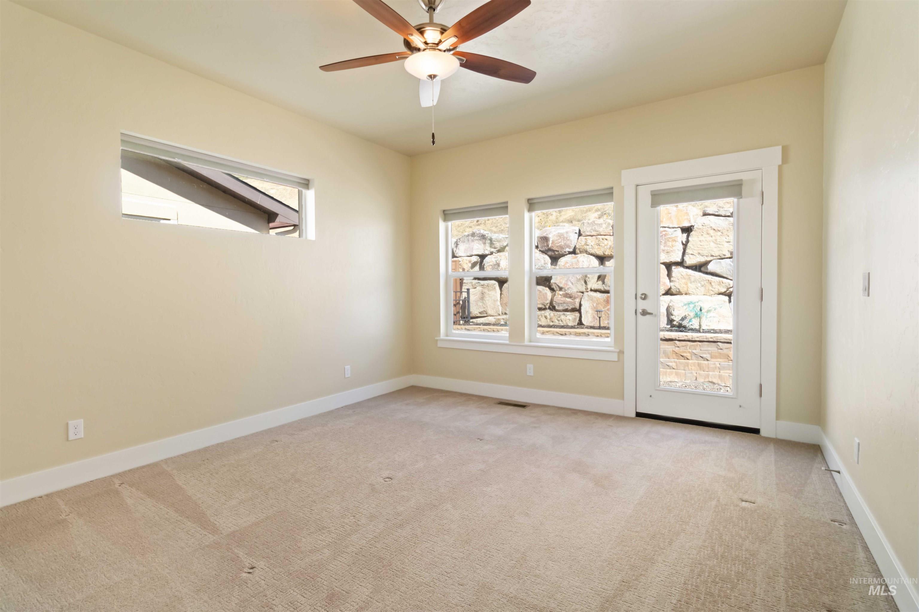 property viewer photo 10