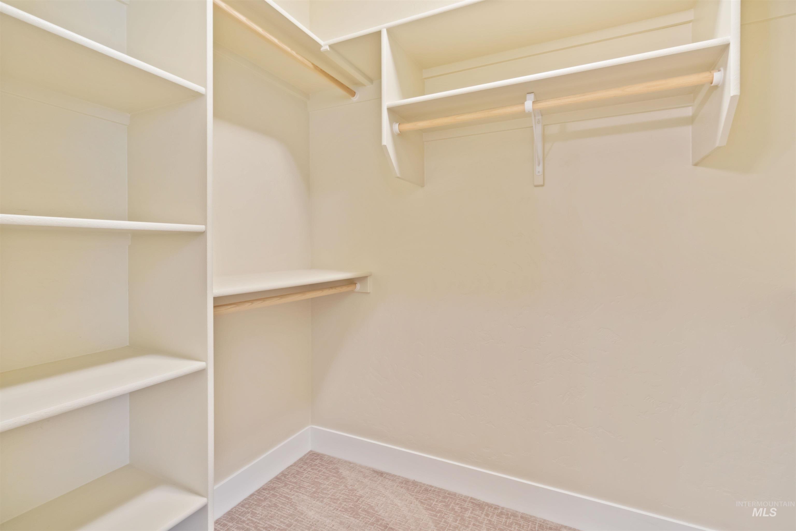 property viewer photo 13