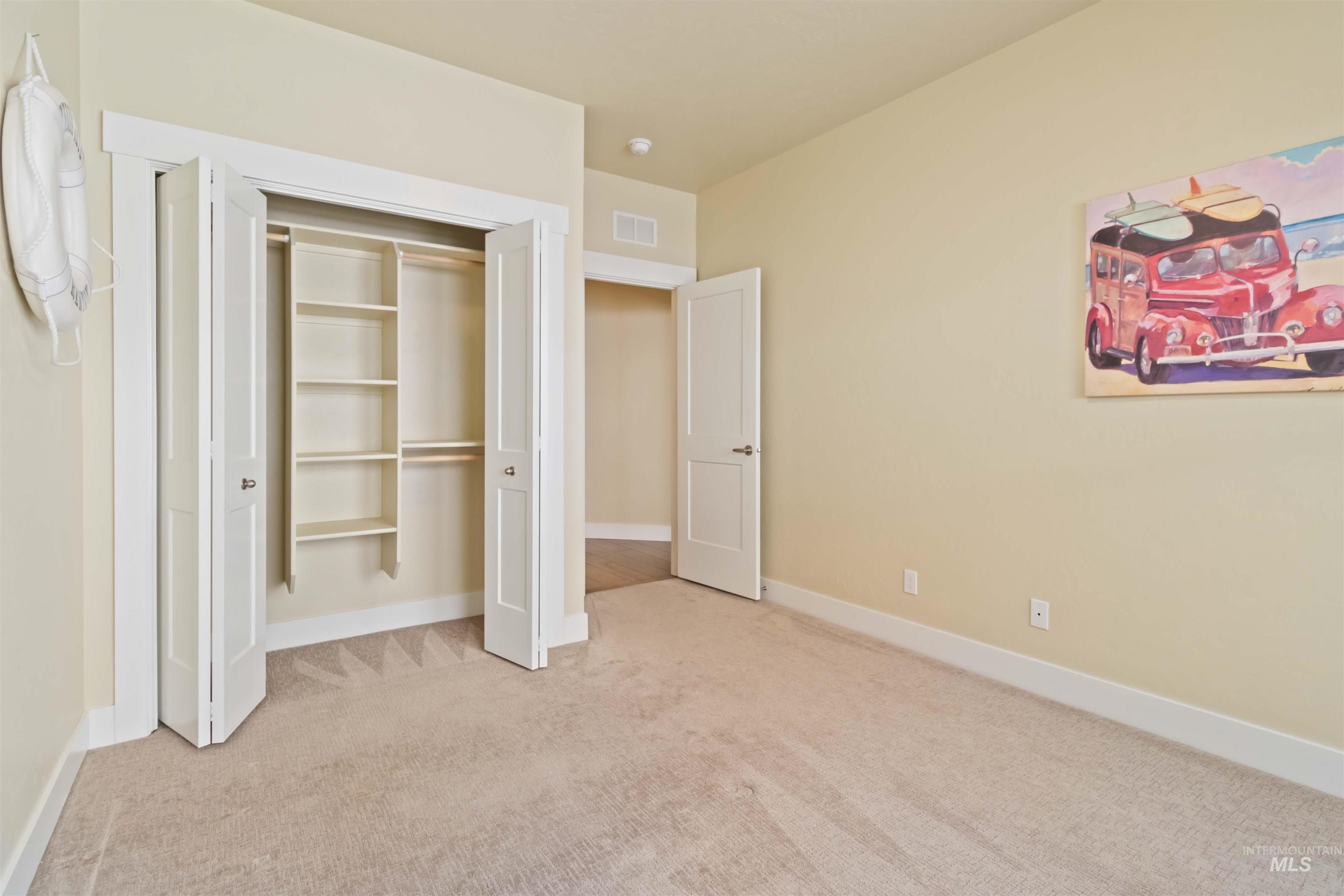 property viewer photo 16