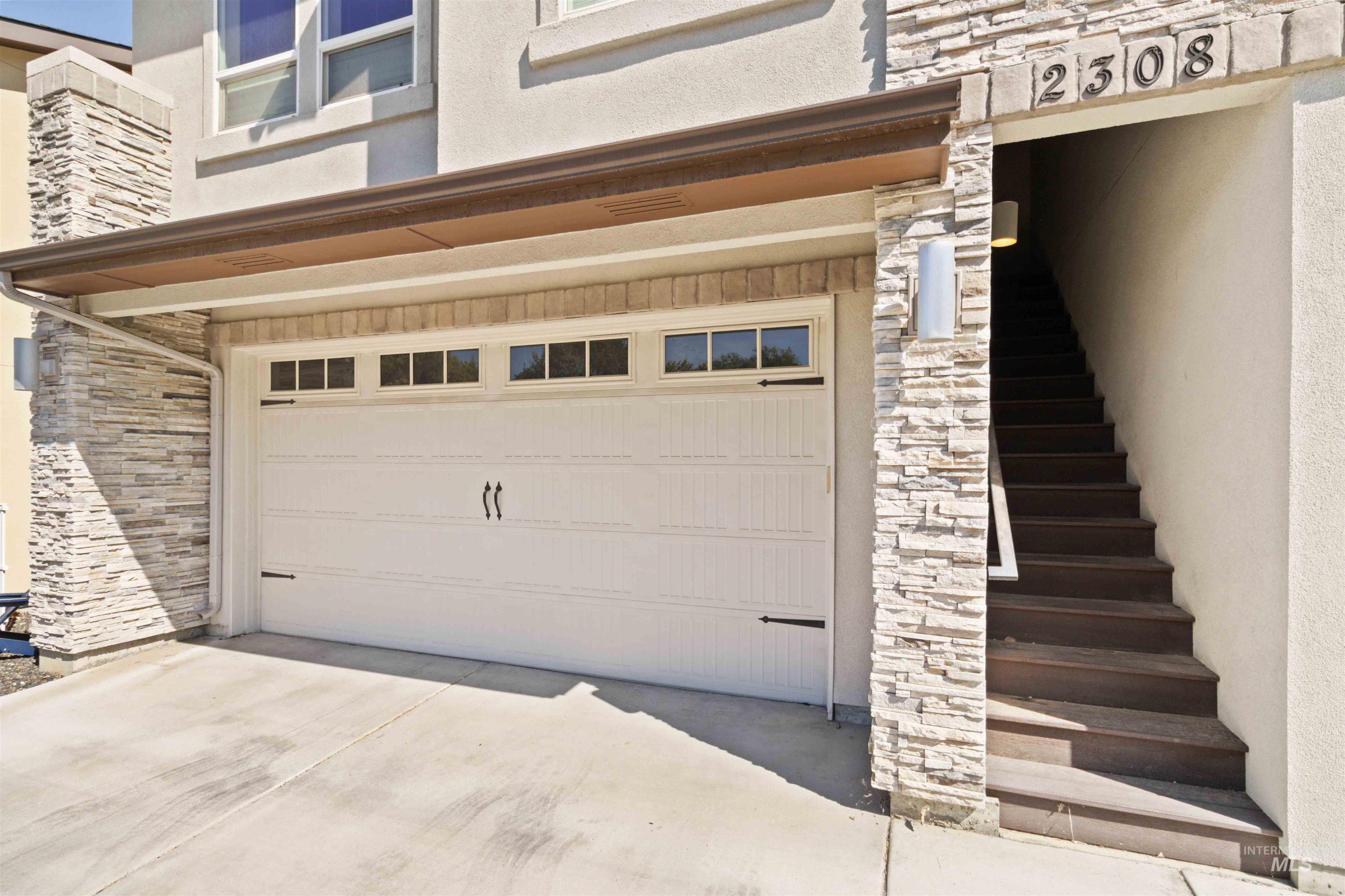 property viewer photo 20
