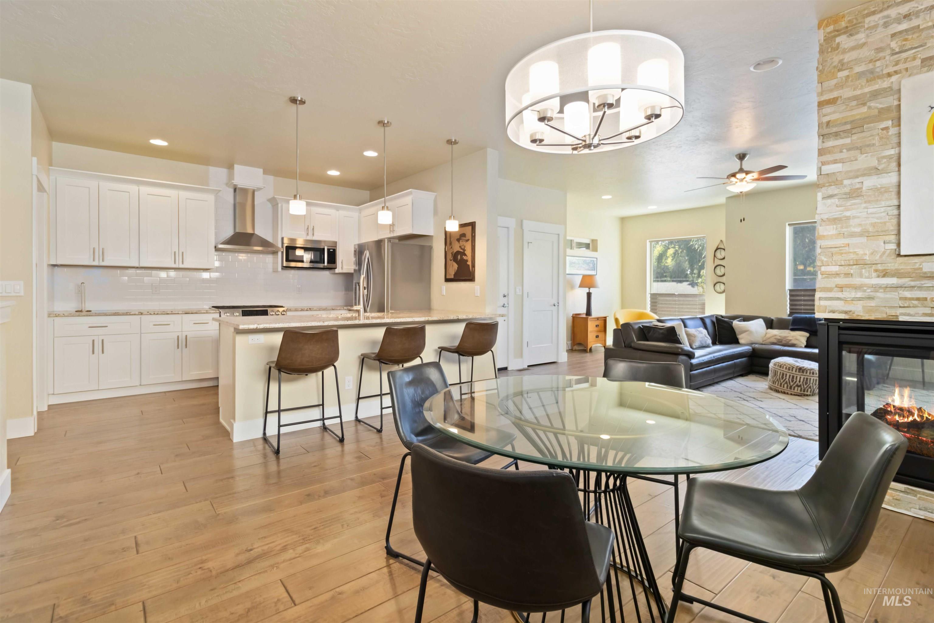 property viewer photo 4