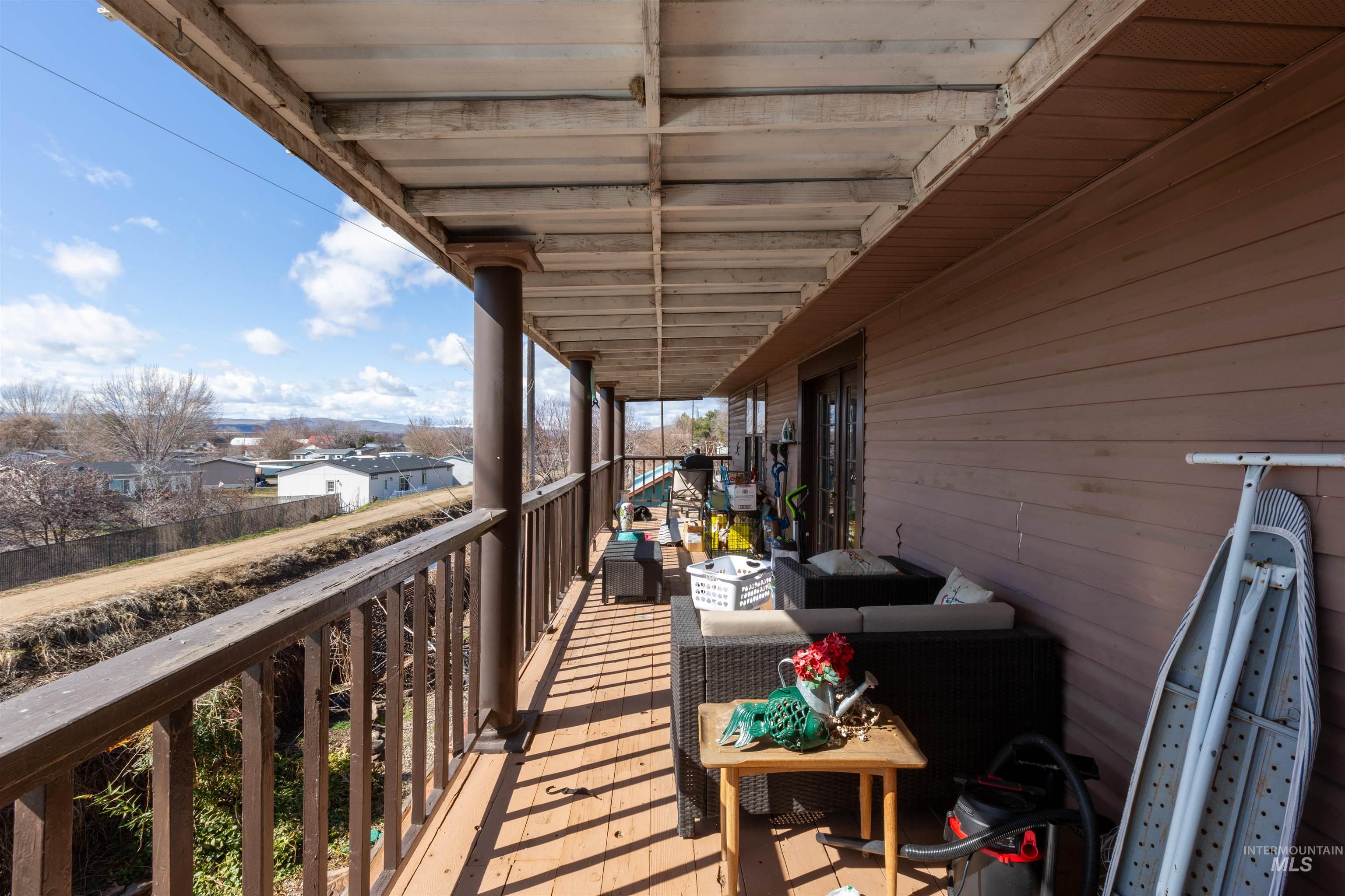 main property photo 18