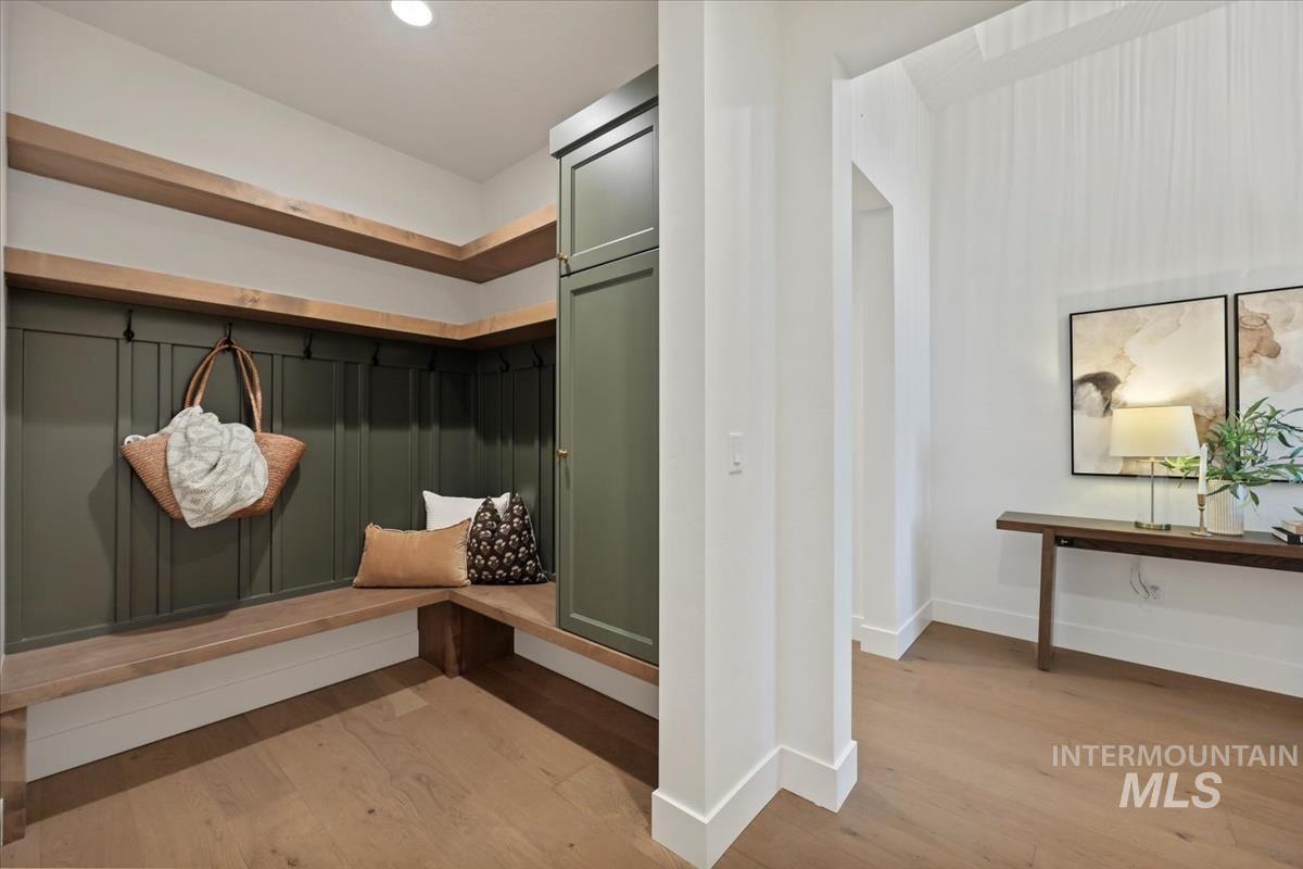 property viewer photo 10