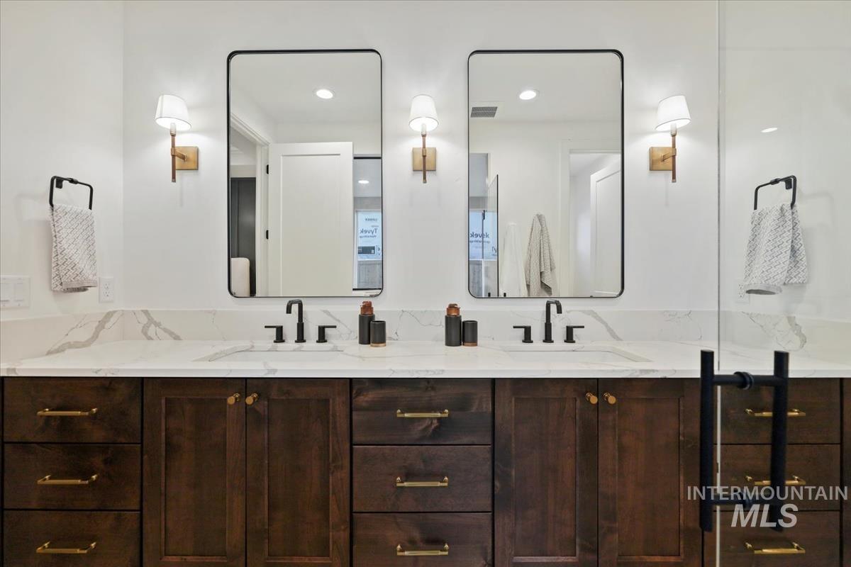 property viewer photo 15