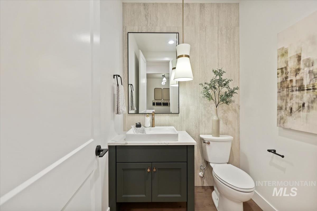 property viewer photo 23