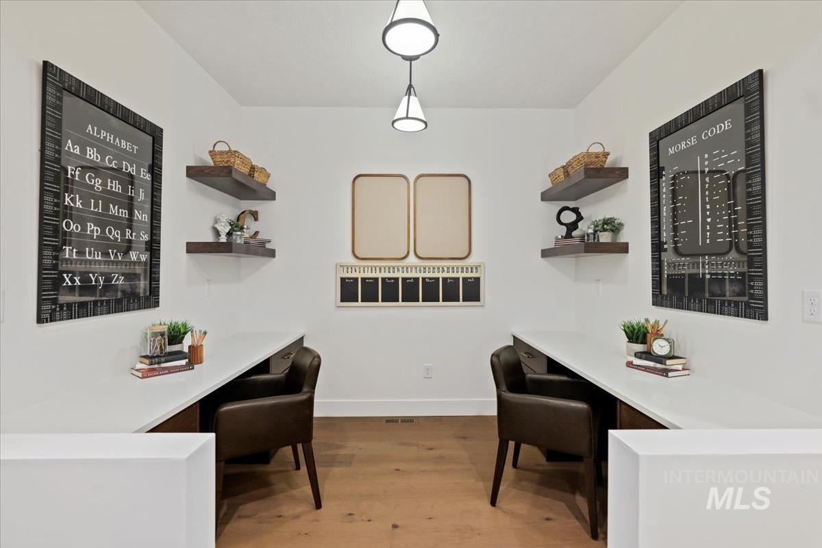 property viewer photo 25