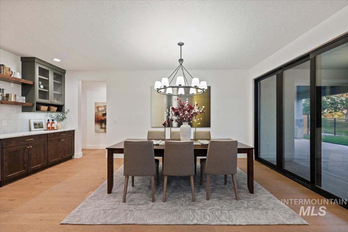 property viewer photo 37