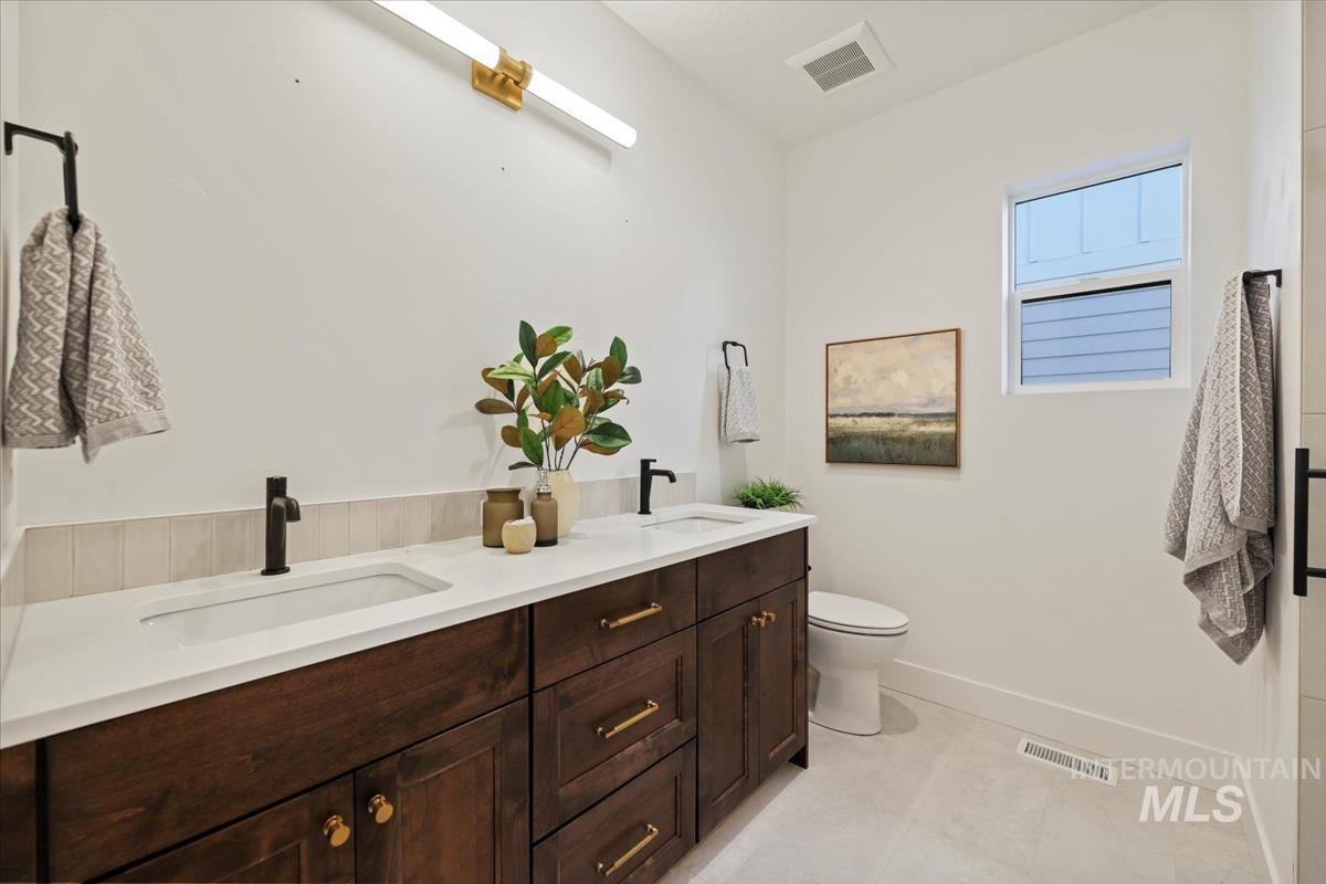 property viewer photo 5