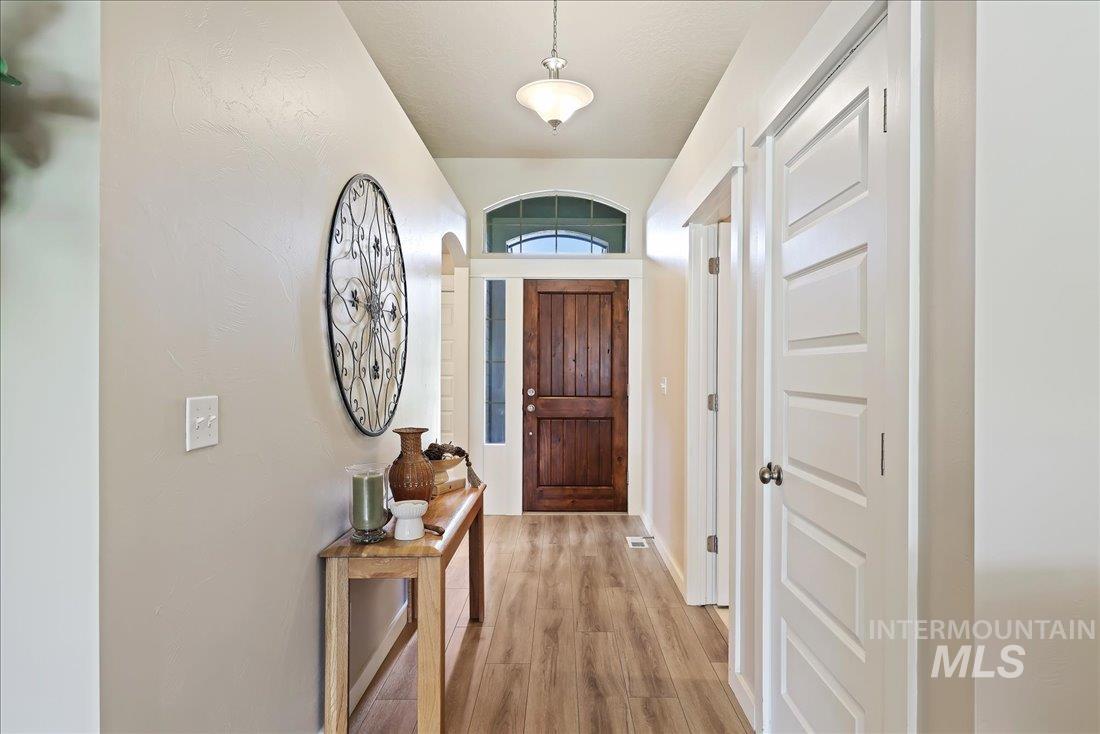 property viewer photo 11