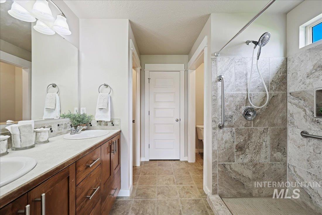 property viewer photo 27