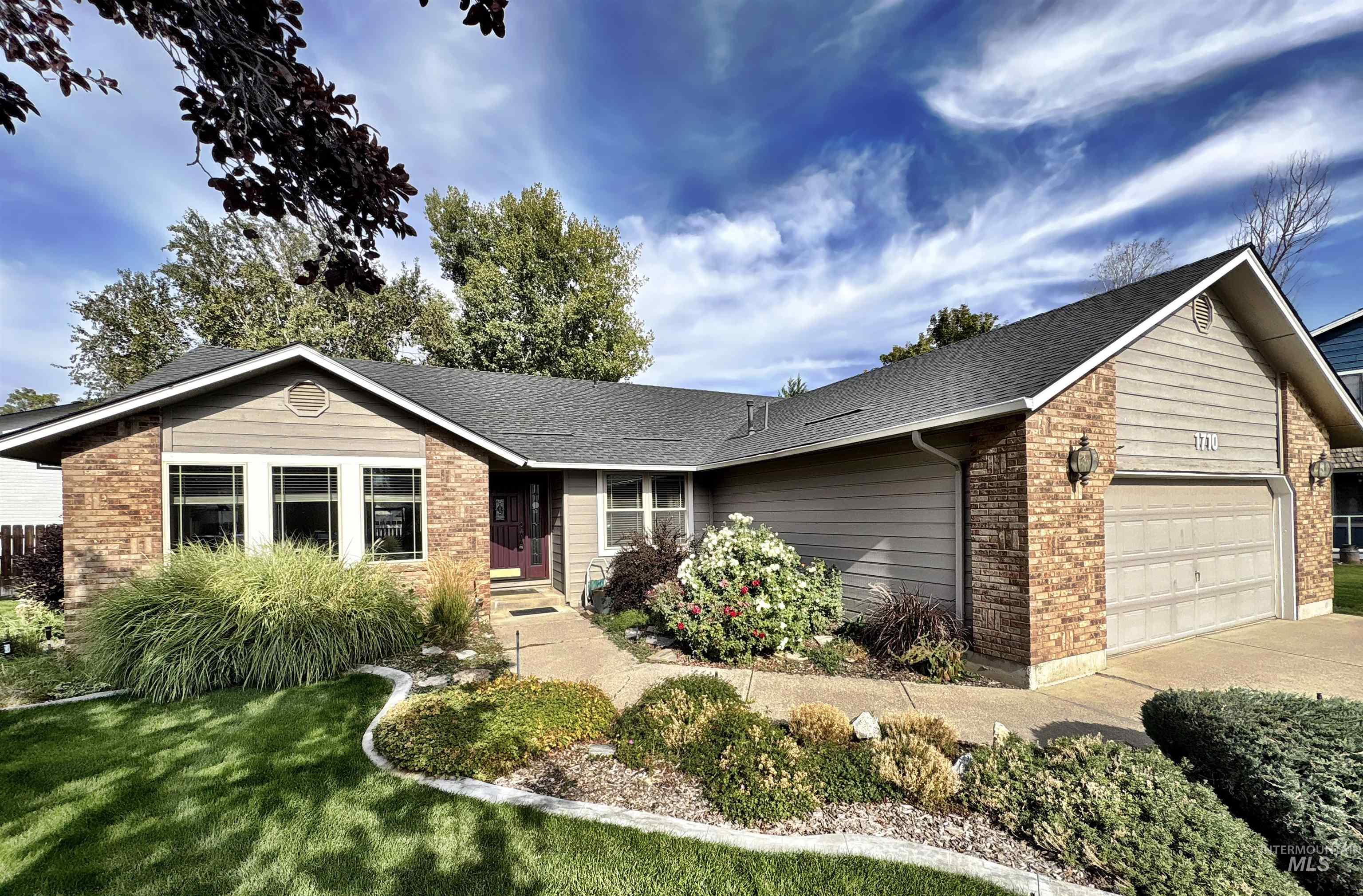 property viewer photo 1