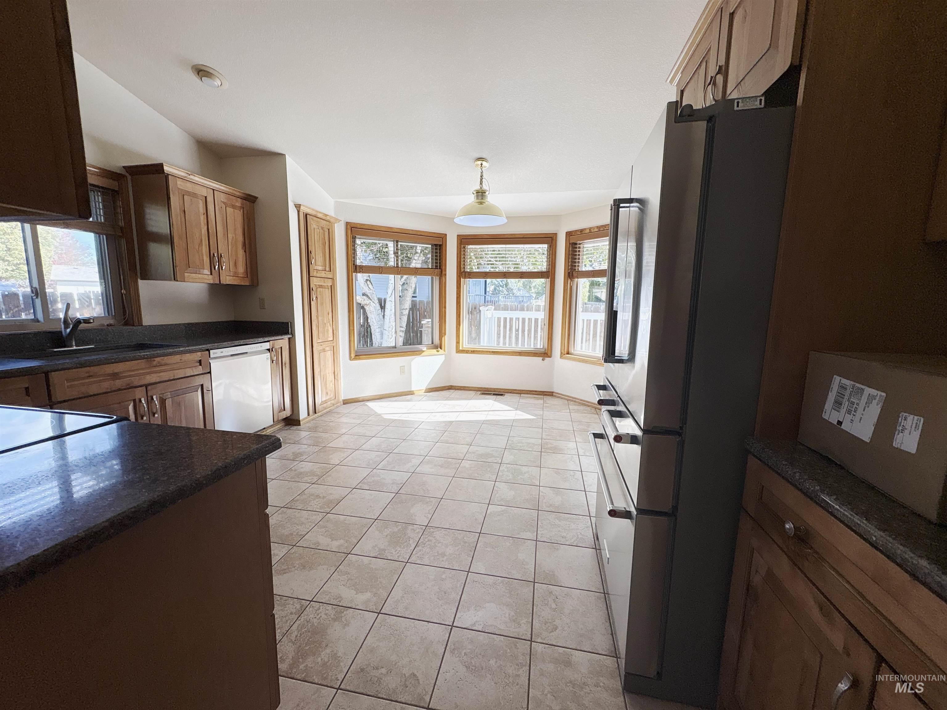 property viewer photo 11