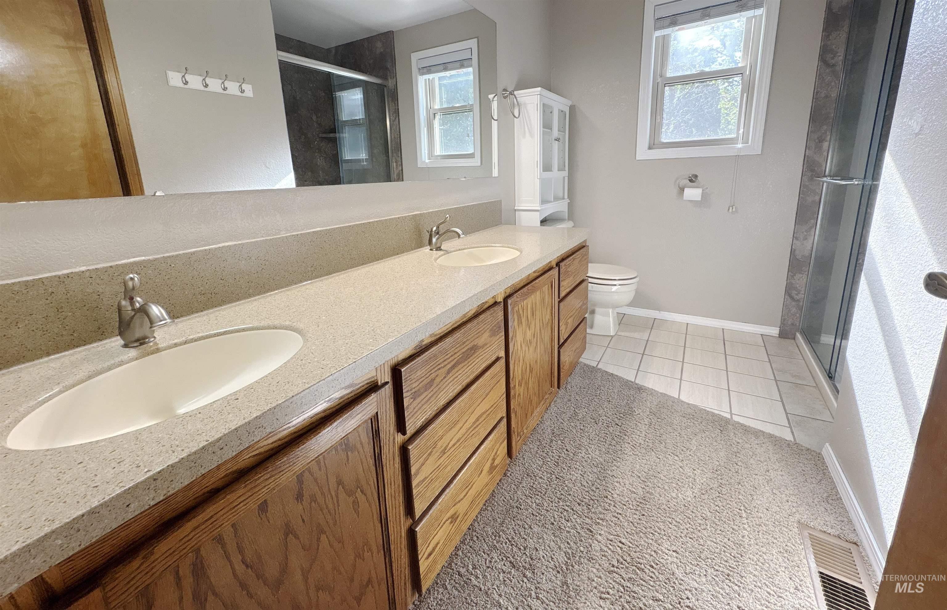 property viewer photo 24