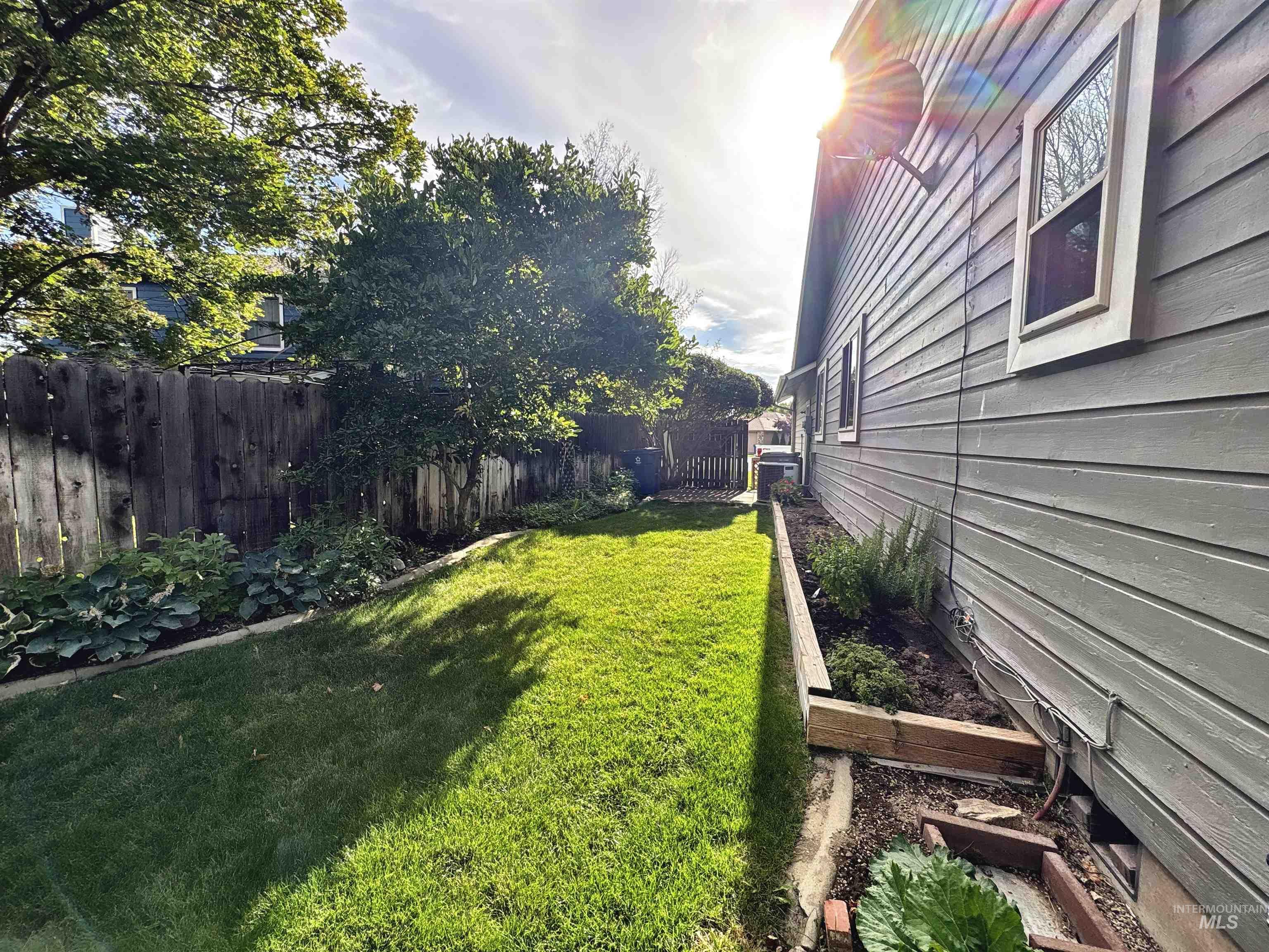 property viewer photo 35