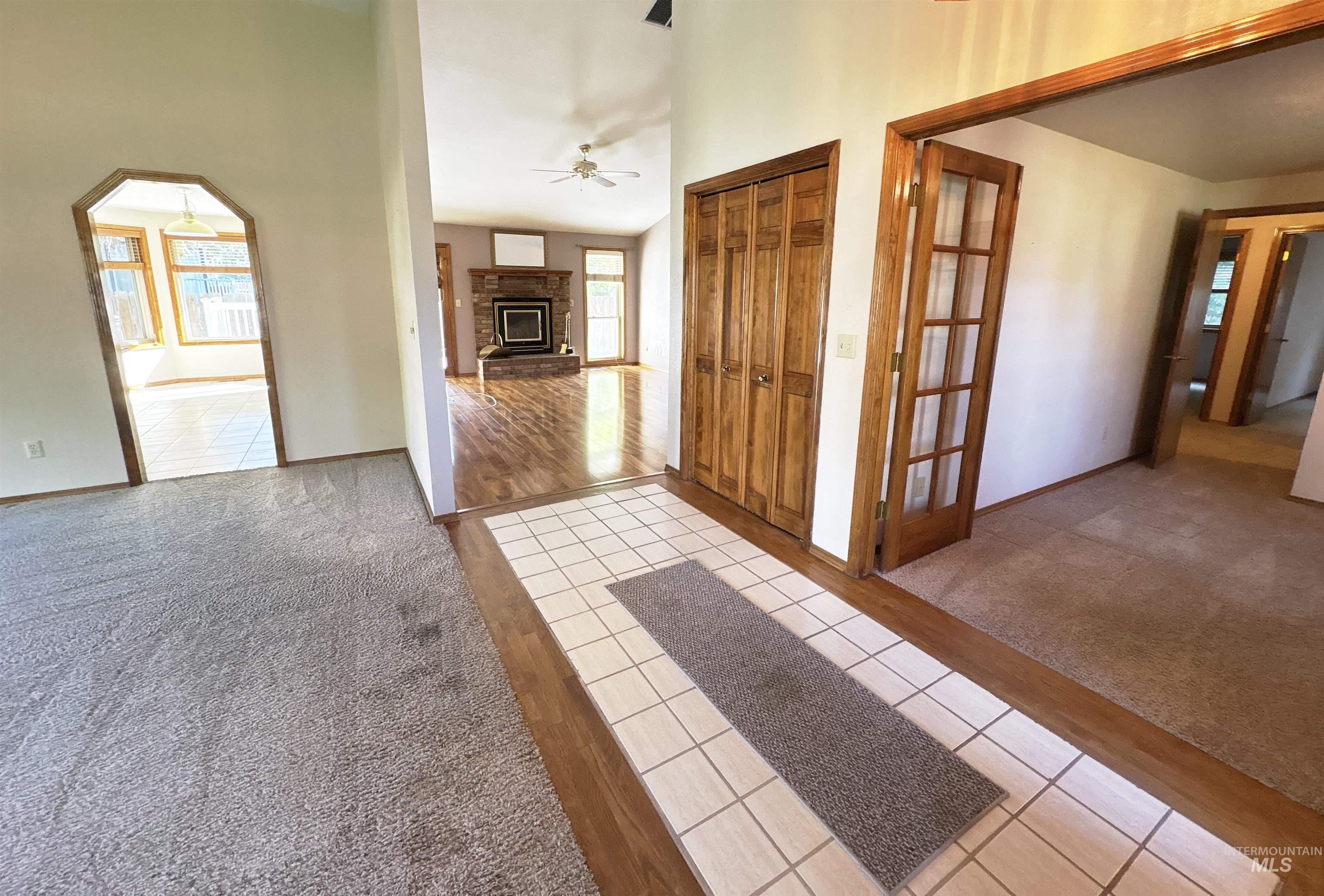 property viewer photo 8