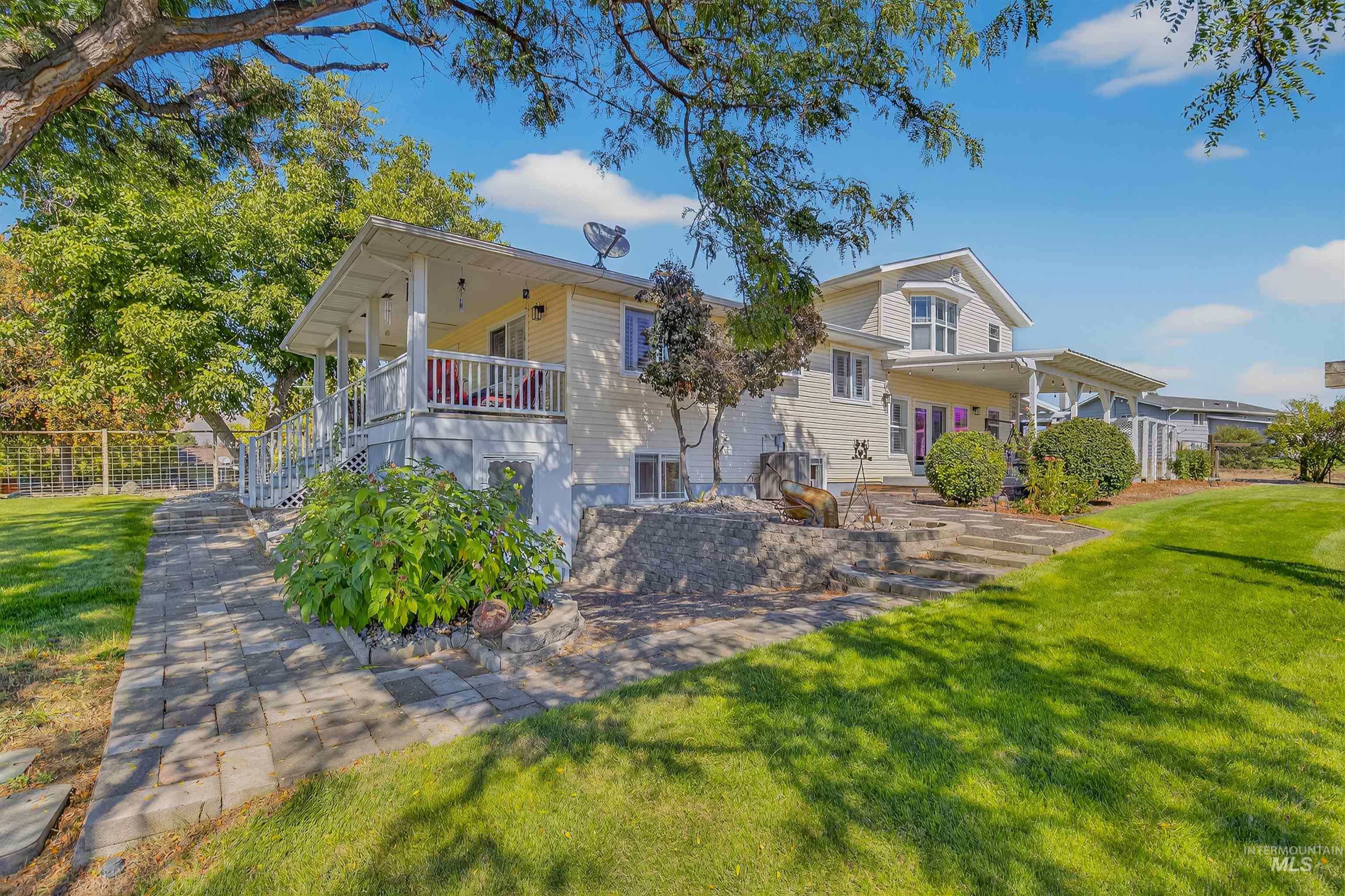 main property photo 0