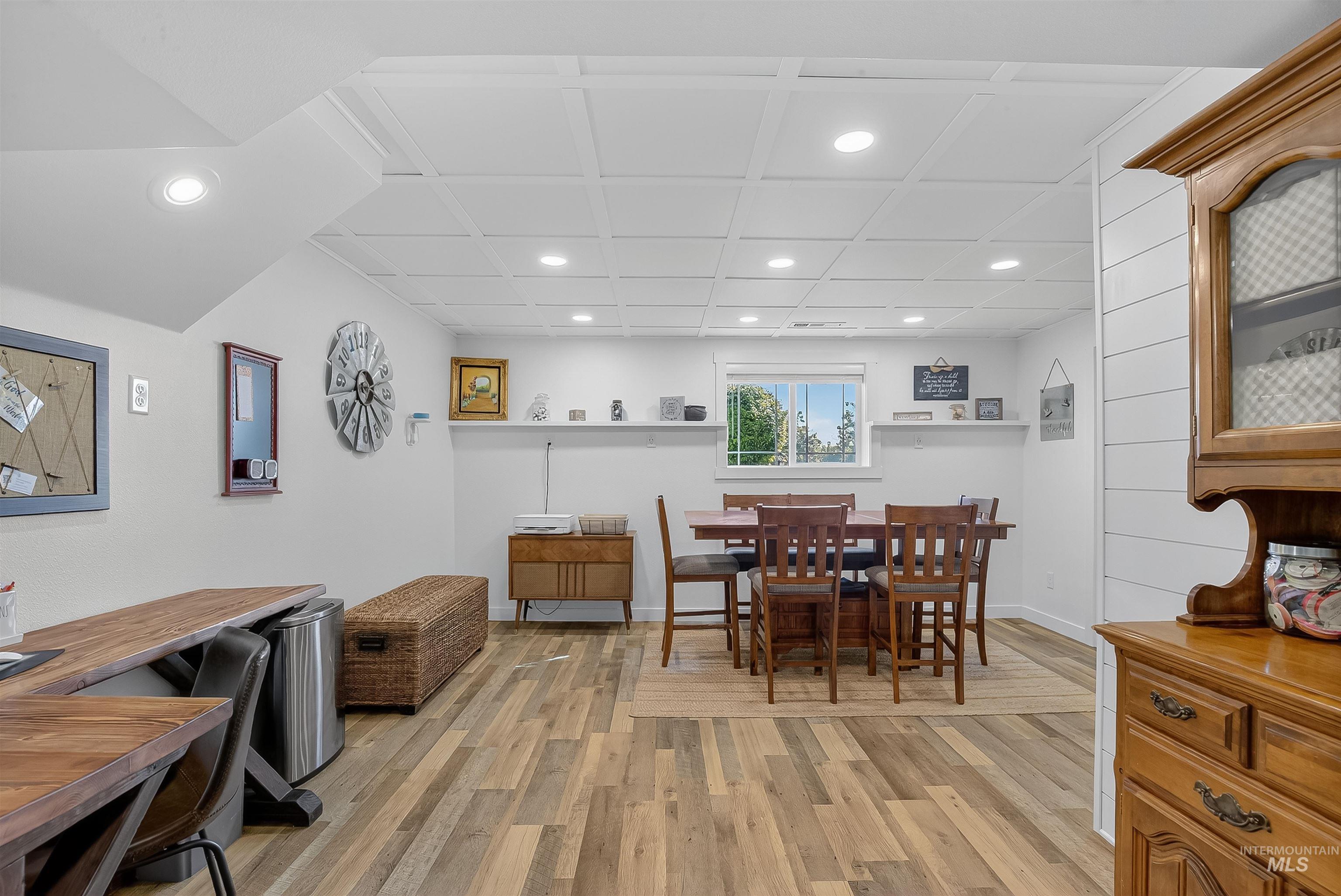 property viewer photo 27