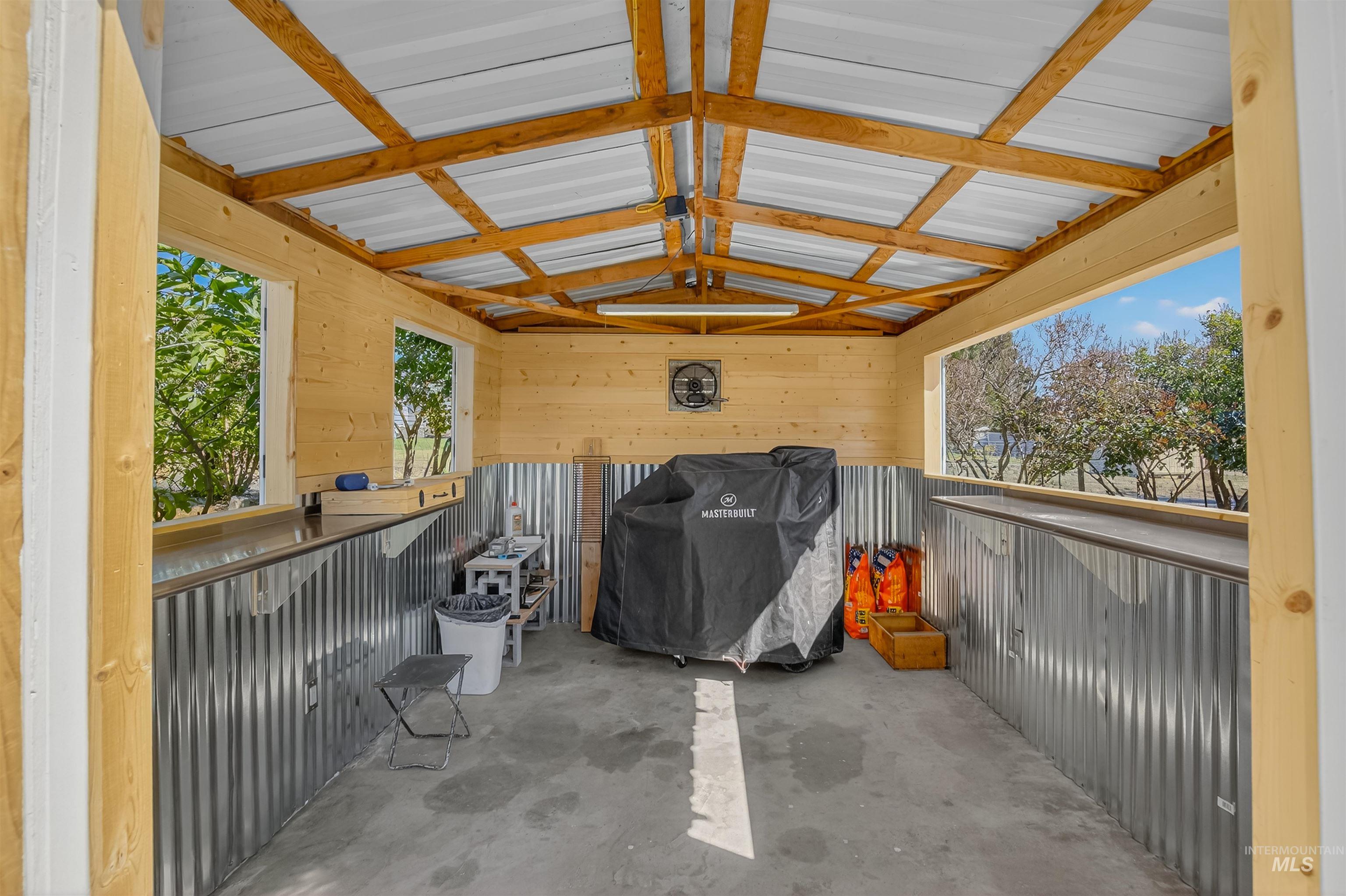 property viewer photo 37