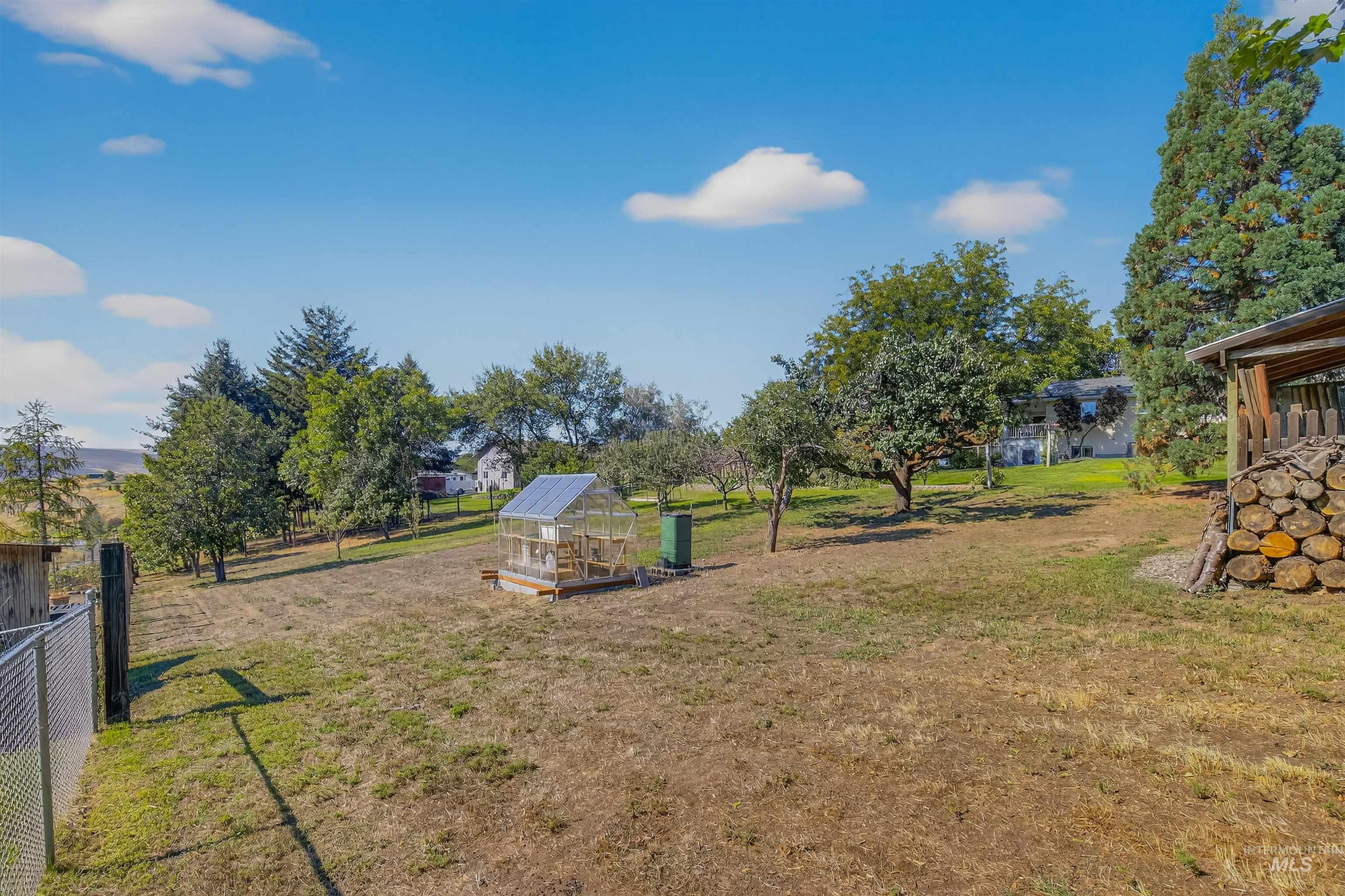 property viewer photo 38