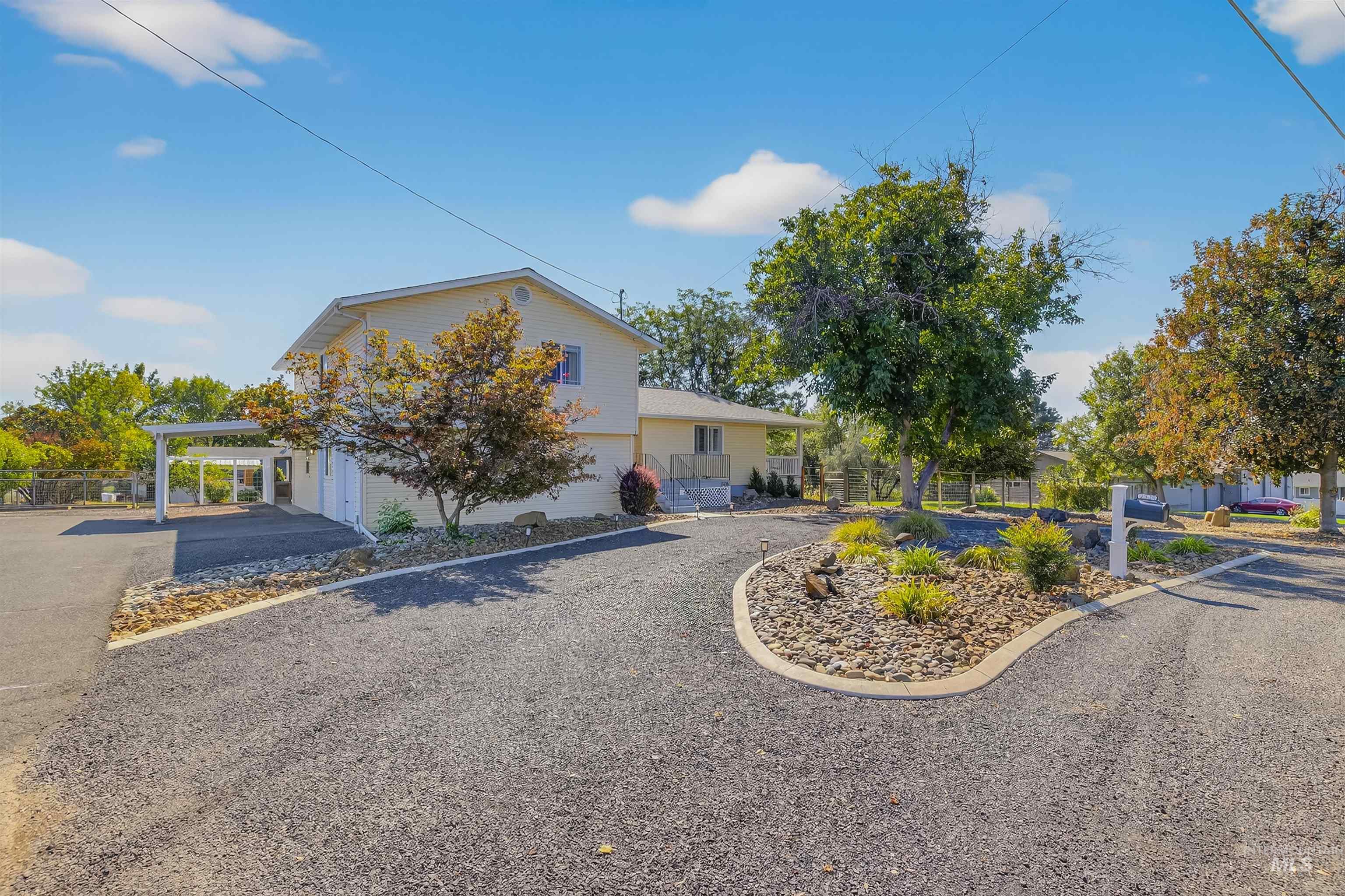 property viewer photo 42
