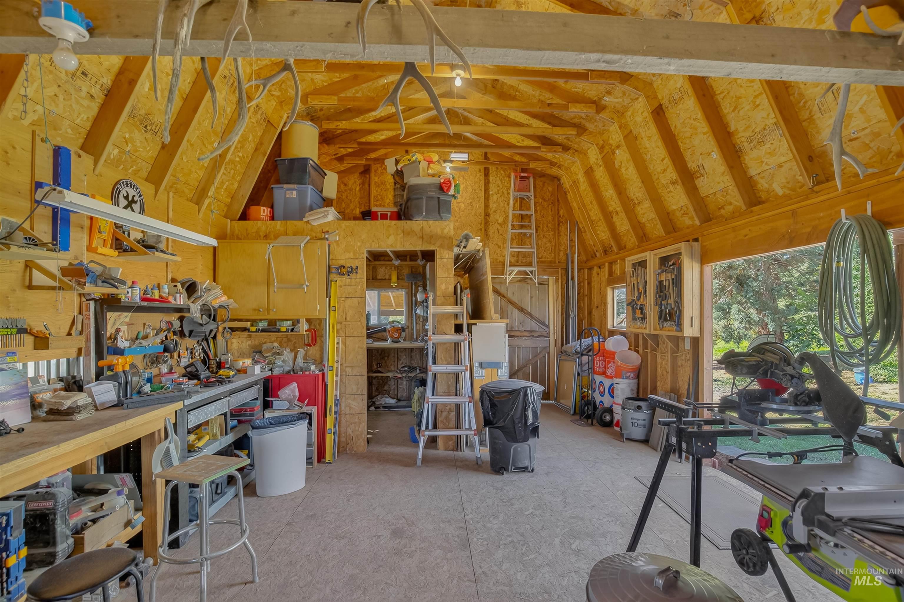 property viewer photo 46