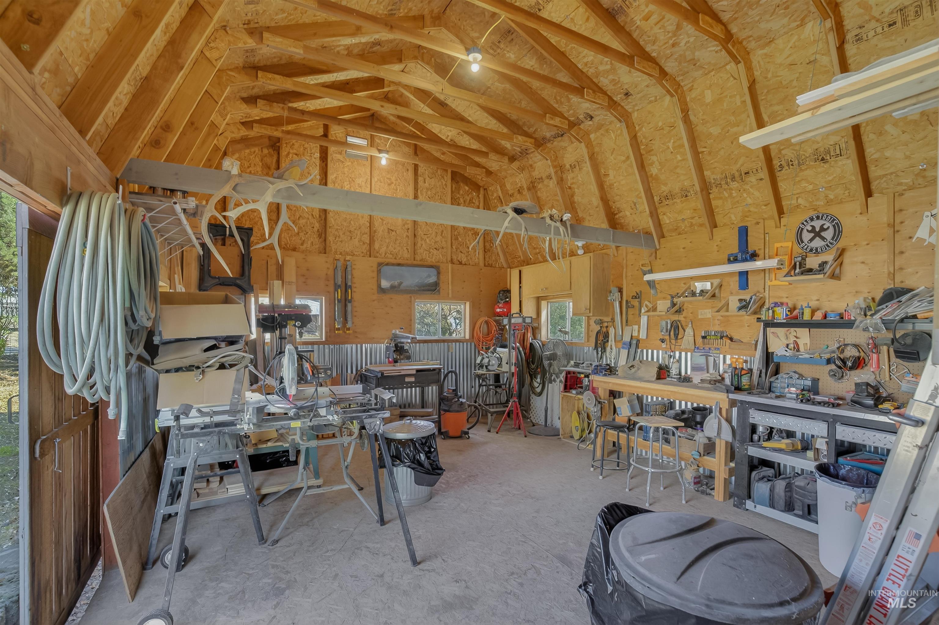 property viewer photo 47