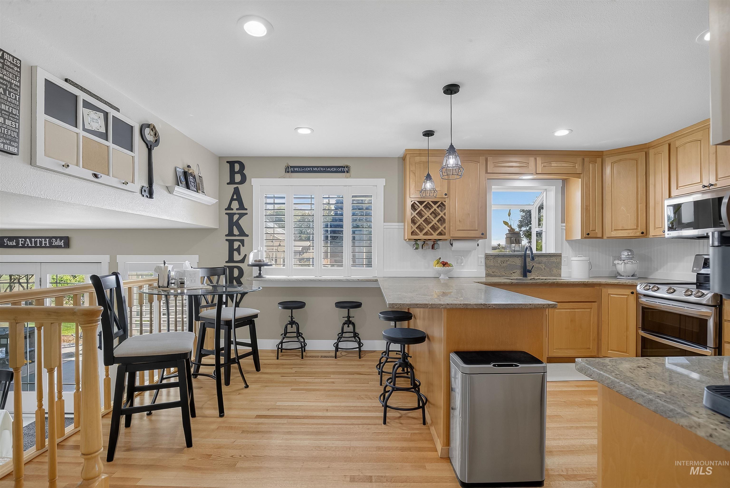 property viewer photo 9