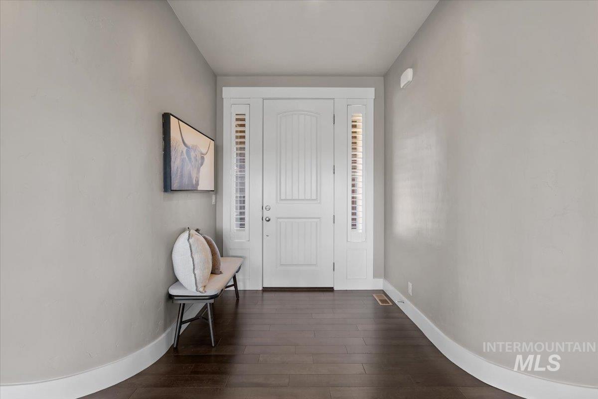 property viewer photo 2