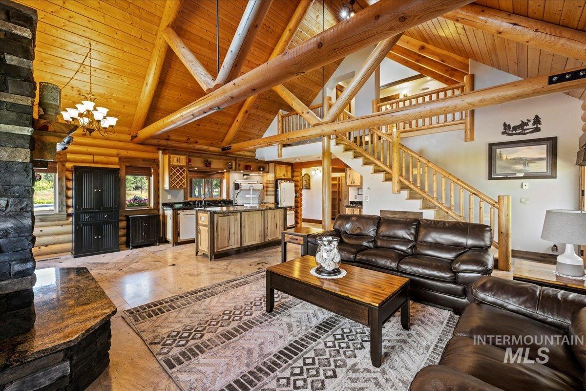 property viewer photo 2