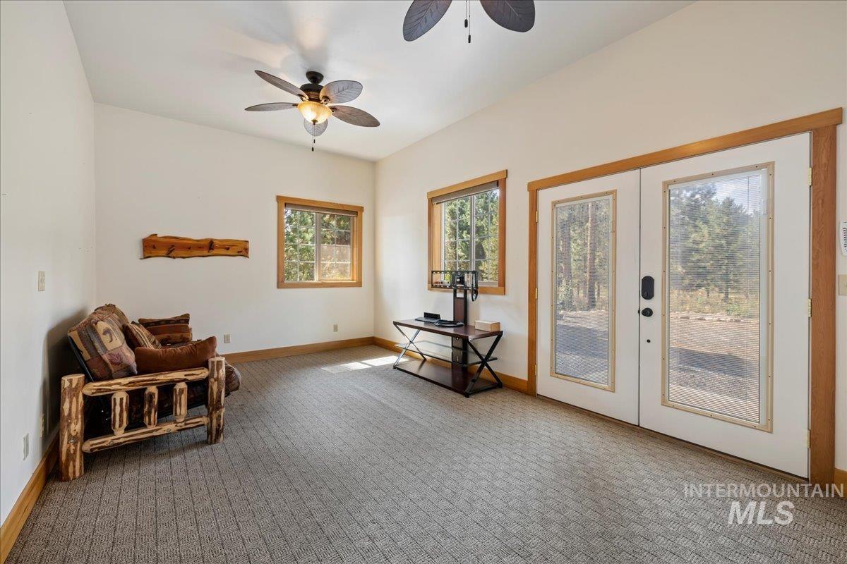 property viewer photo 36