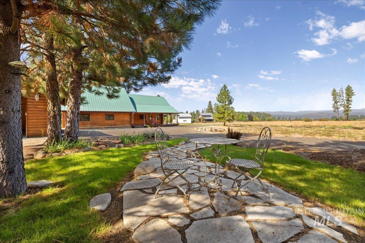 property viewer photo 45