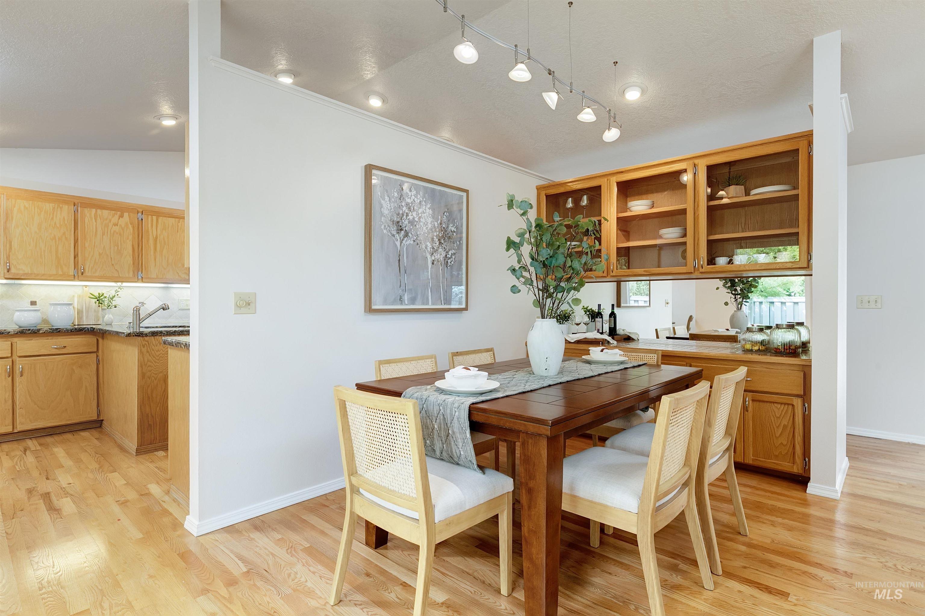 property viewer photo 10